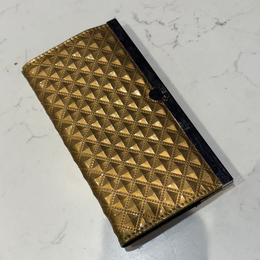 Vintage Gold Geometric Clutch Wallet‎ with Silver-Tone Clasp Closure